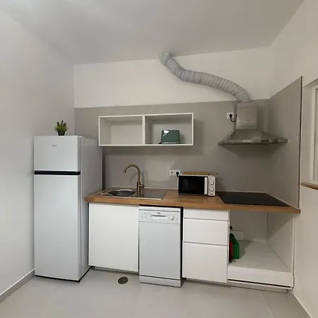 Apartament 3 Bedroom In Portimao, Algarve By Salam *